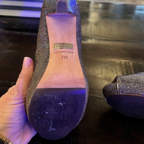 Badgley Mischka Women's Humbie IV Peep-Toe Pump 7 - Picture 6 of 9